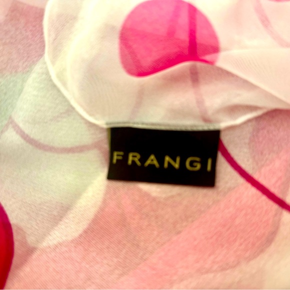 Beach/ pool coverup by Frangi - Picture 7 of 8